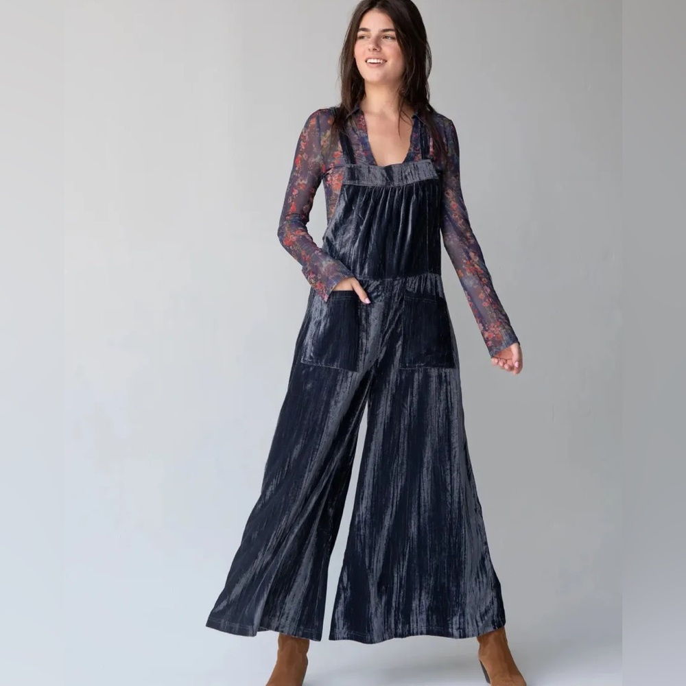 NATURAL LIFE Navy Velvet Wide-Leg Jumpsuit